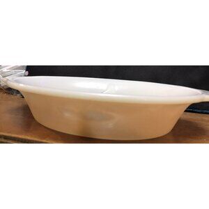 EUC PEACH LUSTRE DIVIDED CASSEROLE DISH Fire-King 468 Milk Glass Vintage